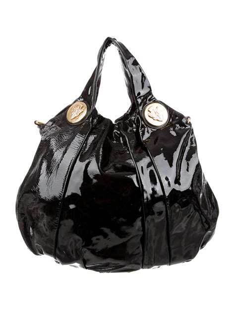 Punch patent leather handbag Gucci Black in Patent leather